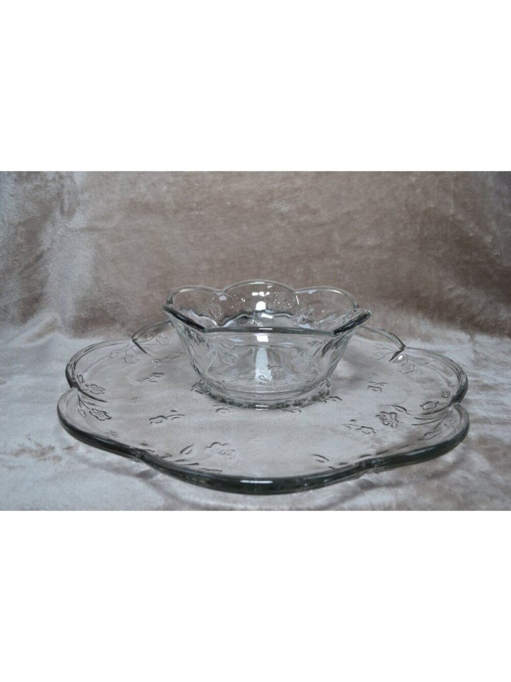 Anchor Hocking Savannah Clear Glass Serving Bowl & Tray Party Scalloped Hostess